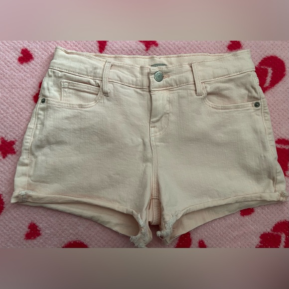 💕 Old Navy Women's Light Pink Shorts Size 2 💕 - Picture 2 of 6